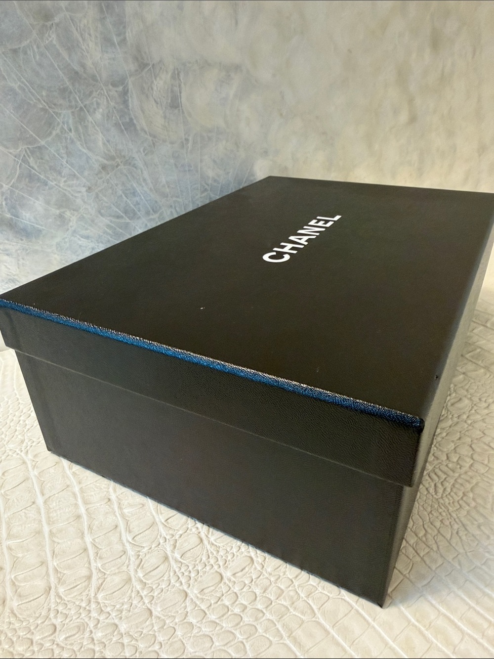 CHANEL SHOE BOX.new - Picture 3 of 15